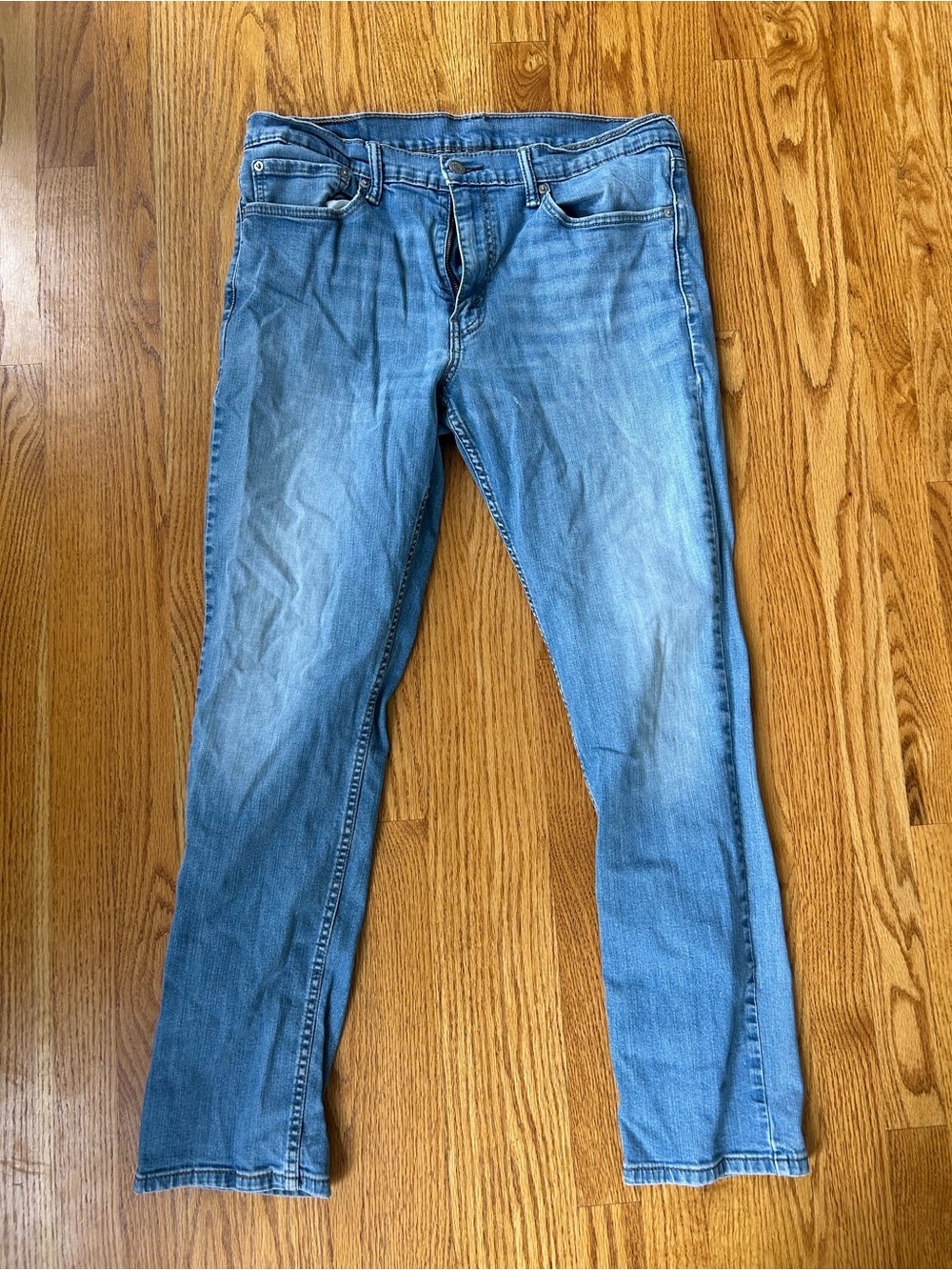 Levi's Men's Slim Straight Light Wash Blue Jeans